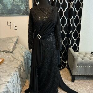 Elegant Black Evening Gown